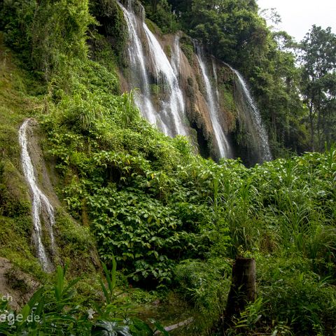 Sierra de Escambray 007 Kuba, Cuba, Wasserfall im Parque Guanayara, Sierra de Escambray