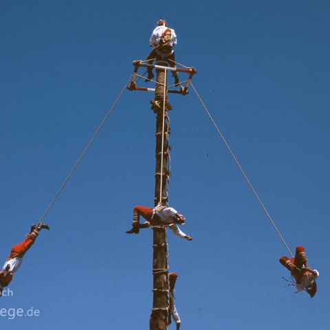 Mexiko 004 Voladores de papantla, Mexiko, Mexico