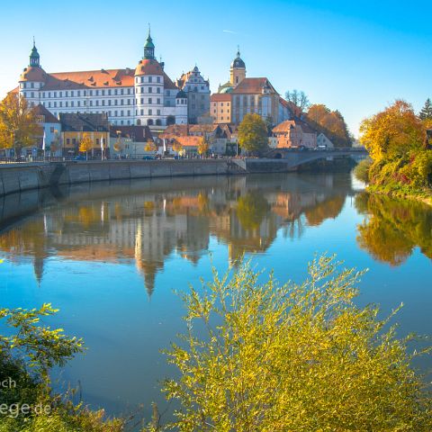 Neuburg Urdonautal 001 Neuburg an der Donau - Die alte Residenzstadt an der Donau mit ihrer vollständig erhaltenen Altstadt ist unbedingt sehenswert.