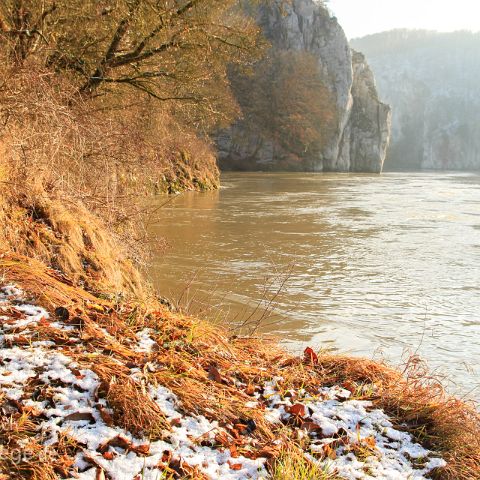 Donaudurchbruch-Kelheim 008 Morgennebel, Donaudurchbruch, Kloster Weltenburg