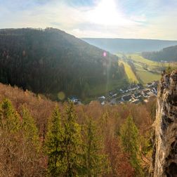 Altmühltal Kinding Enkering Beilngries Dietfurt - Bilder - Sehenswürdigkeiten - Ausflugsziele - Pictures Auf dem Schellenberg oberhalb von Enkering fand sich bereits vor 5000 Jahres eine Siedlung der Steinzeit die bis 800...