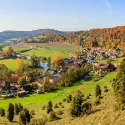 Altmühltal Treuchtlingen - Dollnstein - Bilder - Sehenswürdigkeiten - Fotos - Pictures Faszinierende Bilder aus dem Oberen Altmühltal von Treuchtlingen, Pappenheim, Solnhofen, Dollnstein. Der Altmühl Radweg...