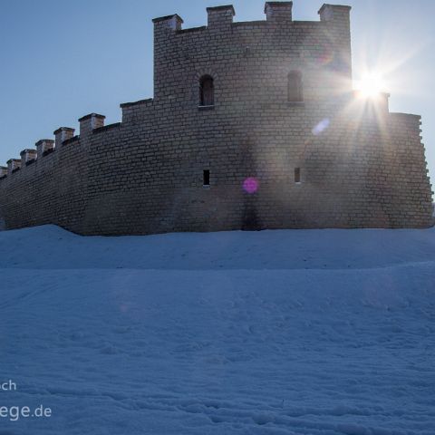 Altmuehltal Mitte 009 Pfünz - Römerkastell, ist erstaunlich gross 189m x 145m - 3 Fussballfelder, Sechs Centurien (480 Fußsoldaten) und 128 Reiter sicherten die Grenze des Limes der...