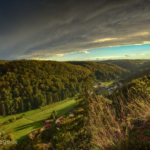 Altmuehltal Ost 002 Altmühlmünster, der Himmel klart nach einem Gewitter auf