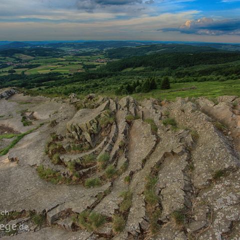 Rhoen 008 Basaltbloecke, Abtsrodaer Kuppe, Biosphaerenreservat, Rhoen, Hessen, Deutschland, Germany