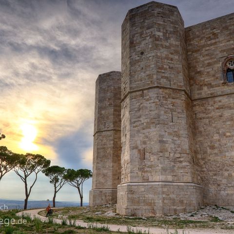 Region Bari 003 Castel del Monte, achteckige Burg von Kaiser Friedrich II Hohenstaufen, Andria, Apulien, Italien, Italia, Italy