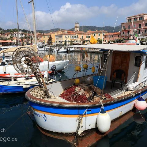 Elba 006 Fischerbbote in Porto Azzurro, Elba