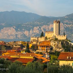 Gardasee - Venetien - Bilder - Sehenswürdigkeiten - Fotos - Pictures Faszinierende Reisebilder vom Ostufer des Gardasees: Malcesine, Monte Baldo, Panoramablick auf den See, Magugano. Viel...